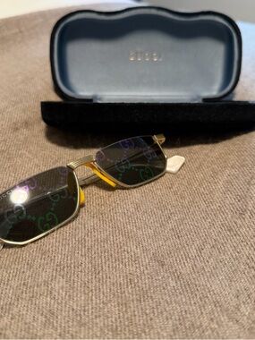 Gucci Logo Sunglasses